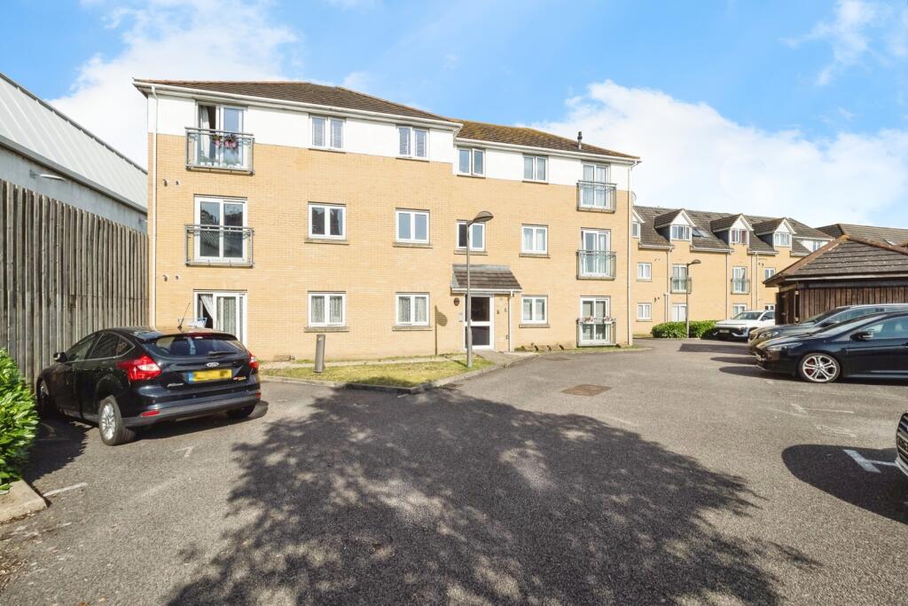 Main image of property: Grenfell Avenue, Hornchurch, RM12