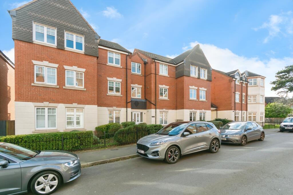 Main image of property: Earlswood Road, Birmingham, West Midlands, B30