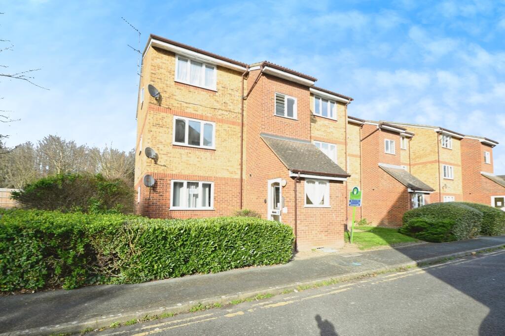 Main image of property: Stirling Close, Rainham, RM13