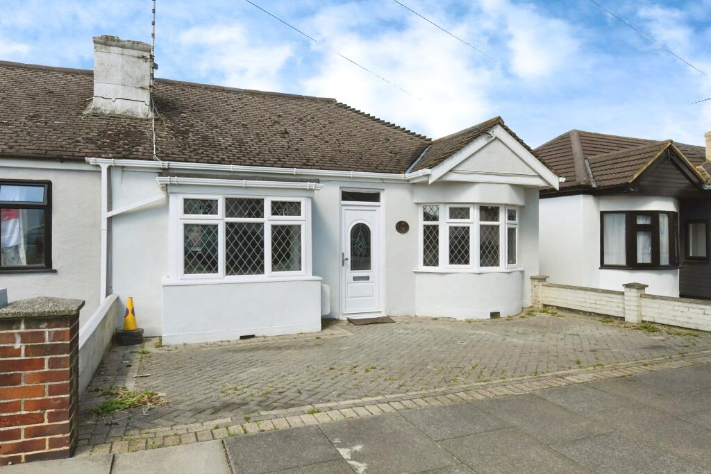 Main image of property: Leighfields Road, Leigh-on-Sea, Essex, SS9