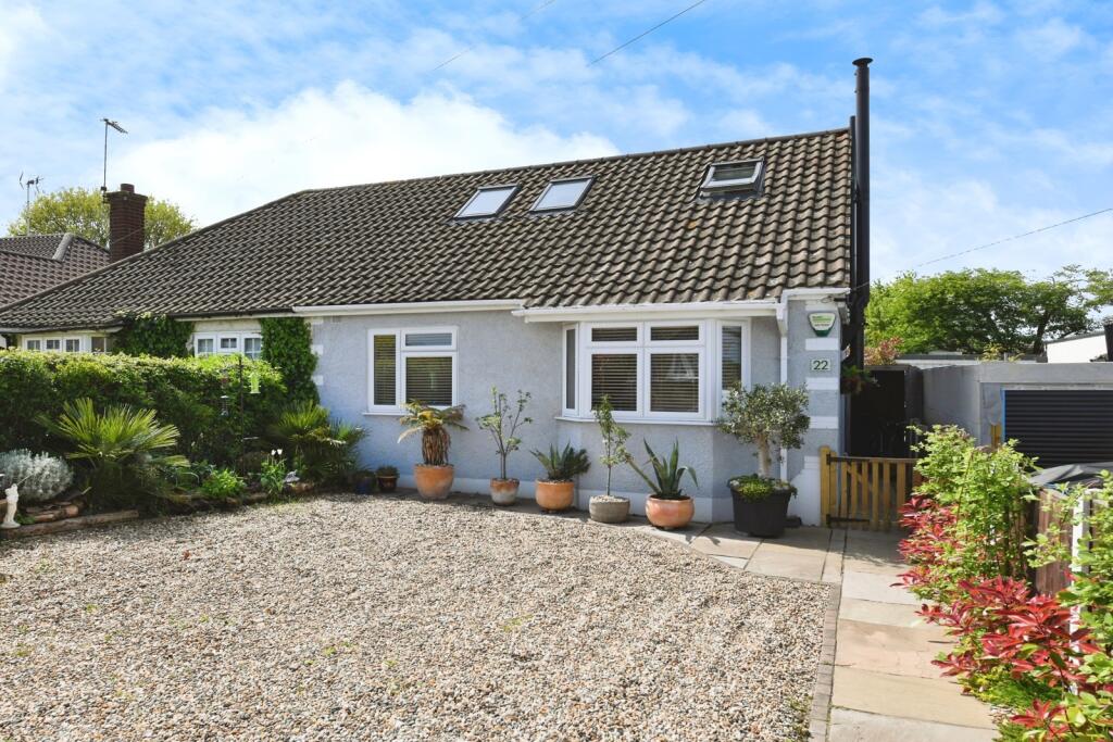 Main image of property: Hatfield Road, RAYLEIGH, Essex, SS6