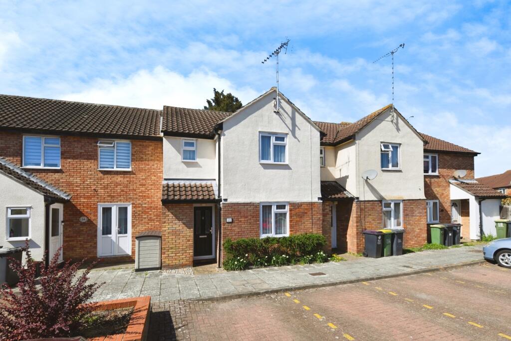 Main image of property: Elsenham Court, Rayleigh, Essex, SS6