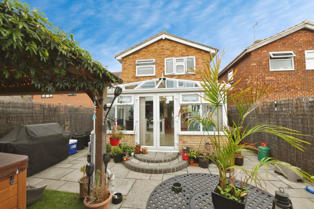 Main image of property: Central Avenue, CANVEY ISLAND, Essex, SS8