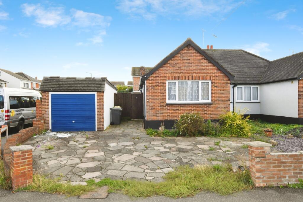 Main image of property: Grove Road, Rayleigh, Essex, SS6