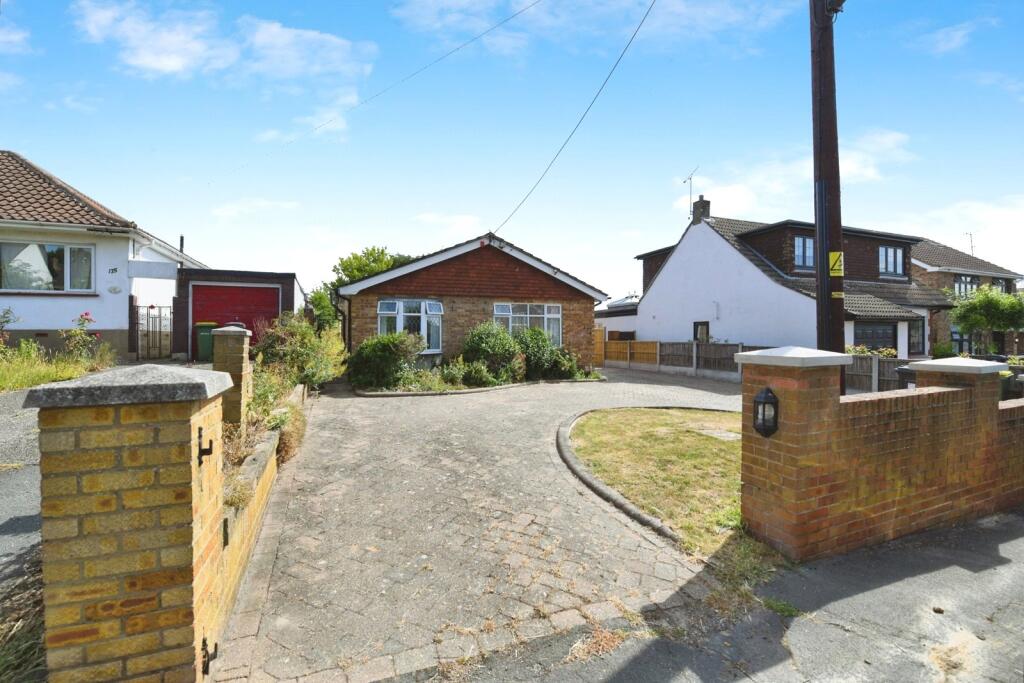 Main image of property: Daws Heath Road, Rayleigh, Essex, SS6