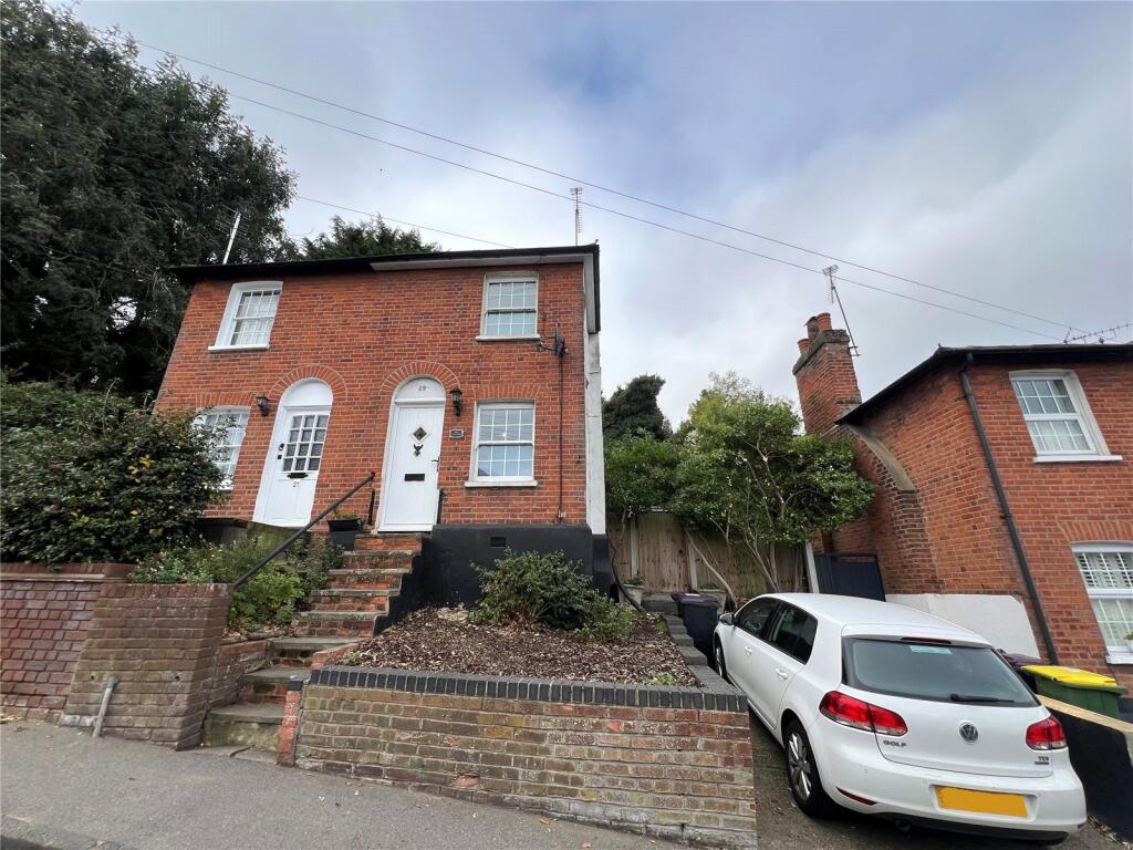 Main image of property: London Hill, Rayleigh, Essex, SS6