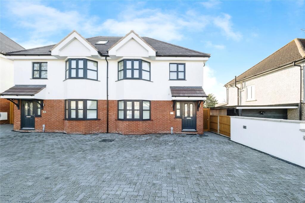 Main image of property: Purfleet Road, Aveley, South Ockendon, Essex, RM15