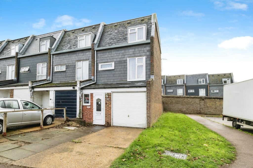 Main image of property: Saladin Drive, PURFLEET-ON-THAMES, Essex, RM19