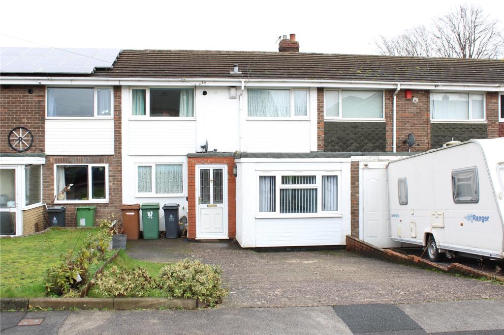 3 bedroom terraced house for sale in Brabham Crescent, Streetly, Sutton