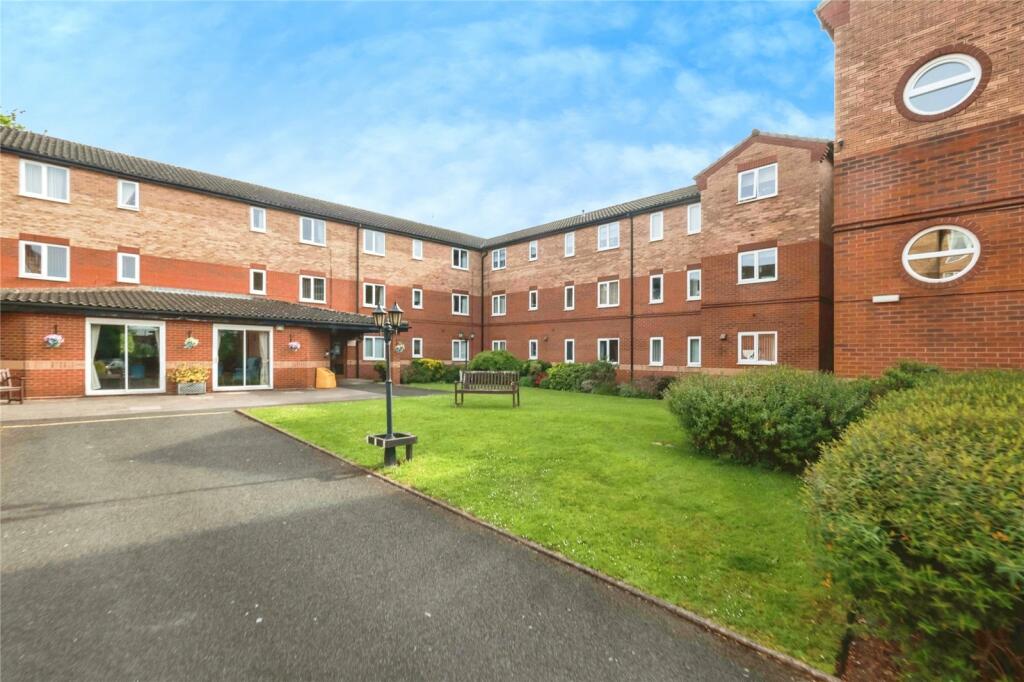 2 bedroom flat for sale in St. Annes Way, Kingstanding, Birmingham, B44