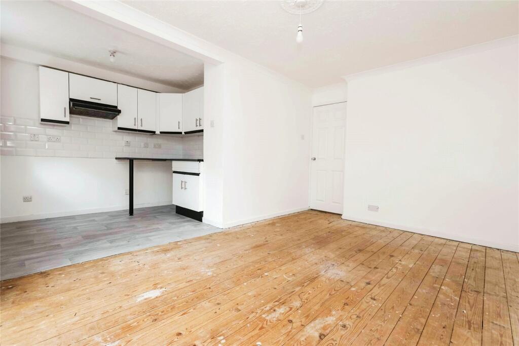 Additional property image - Hazel Avenue, Sutton Coldfield, Birmingham, B73