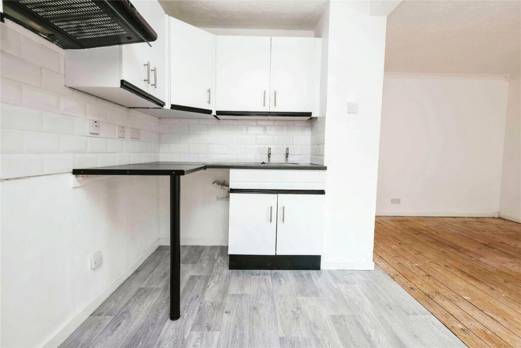 Additional property image - Hazel Avenue, Sutton Coldfield, Birmingham, B73