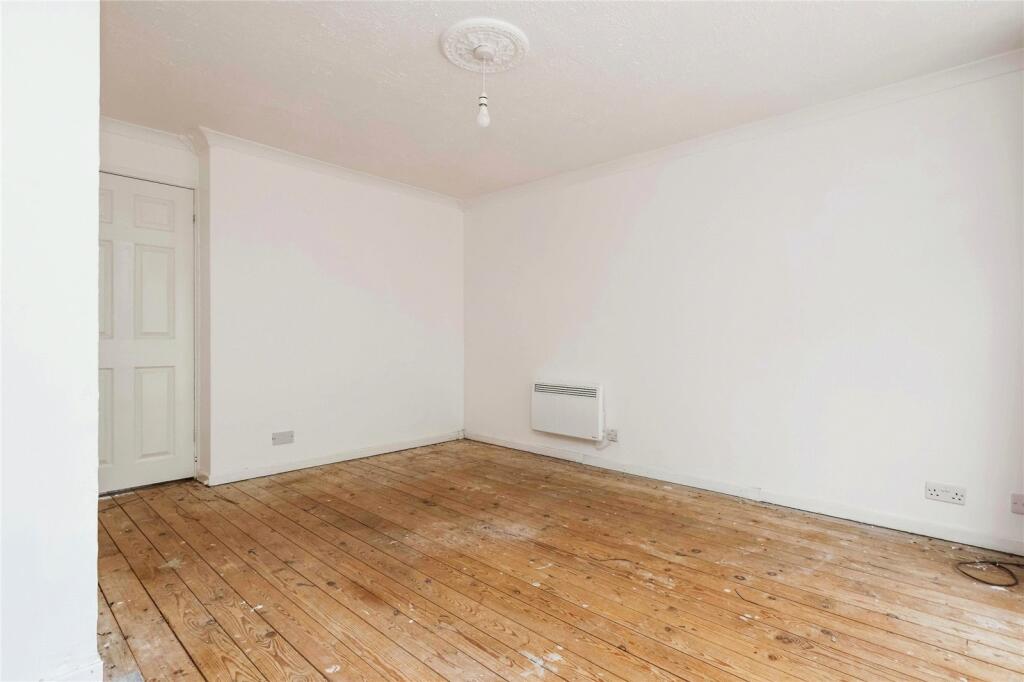 Additional property image - Hazel Avenue, Sutton Coldfield, Birmingham, B73