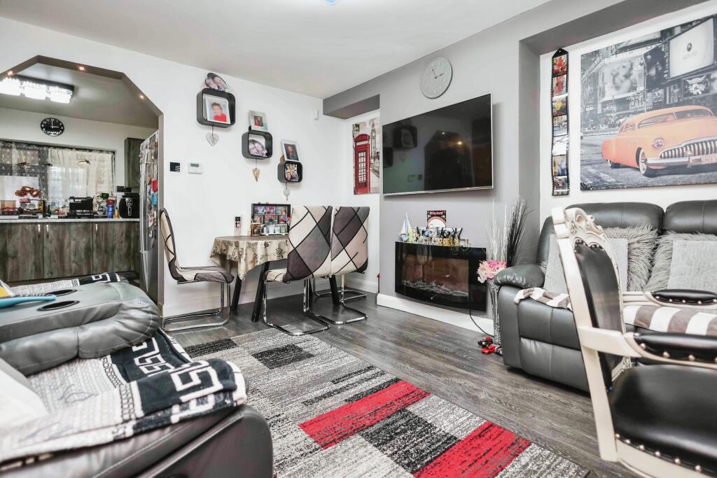 Additional property image - Peckham Road, Kingstanding, Birmingham, B44