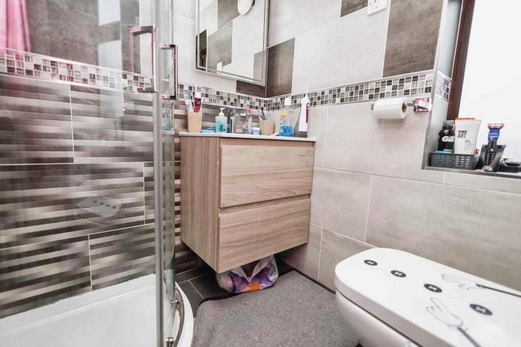 Additional property image - Peckham Road, Kingstanding, Birmingham, B44