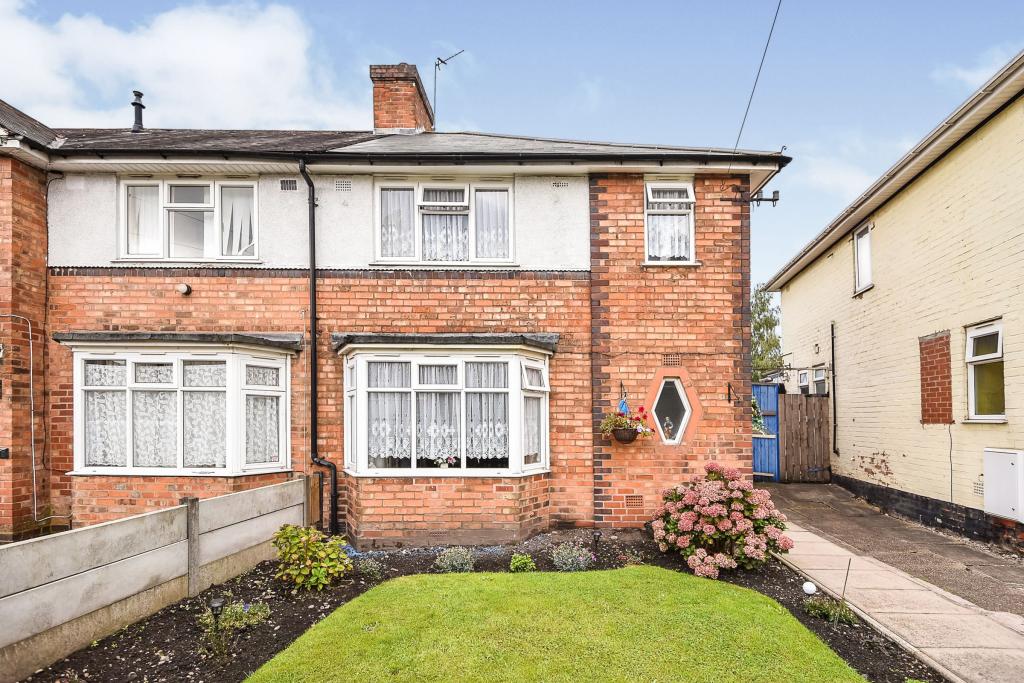 3 bedroom end of terrace house for sale in Finchley Road, Kingstanding