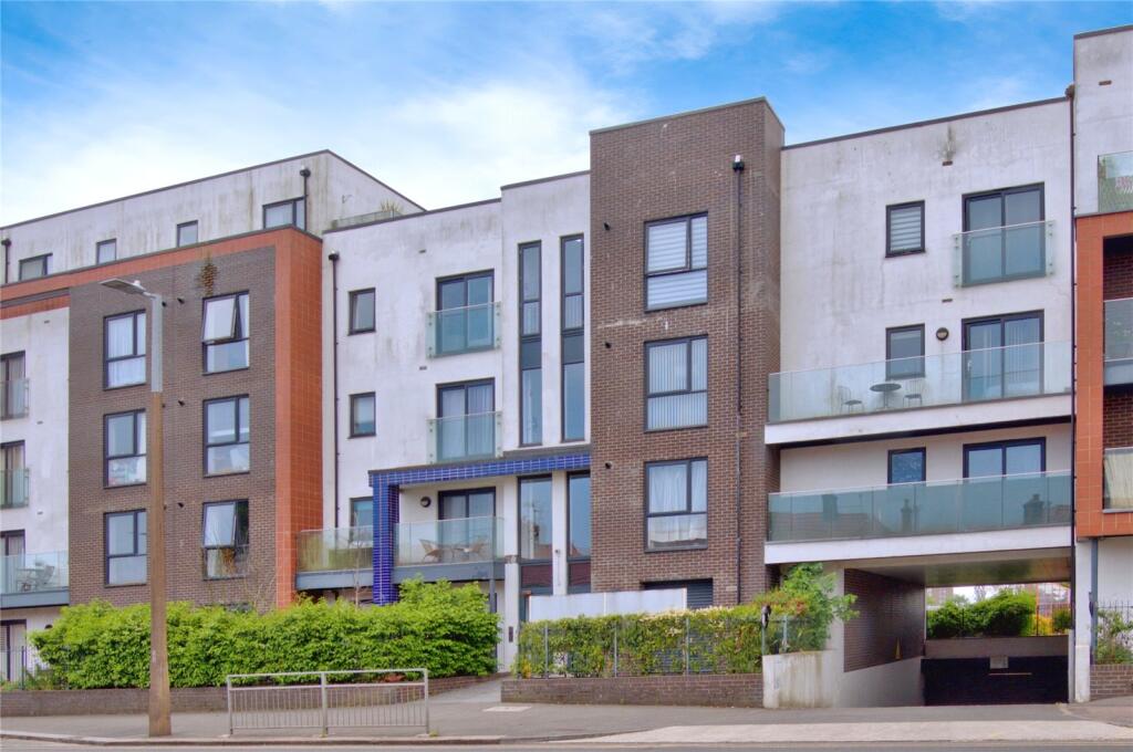 2 bedroom flat