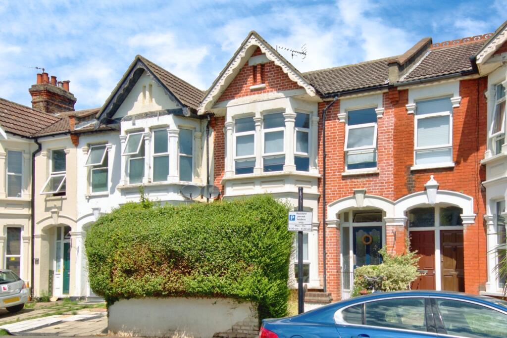 Main image of property: Wimborne Road, SOUTHEND-ON-SEA, Essex, SS2