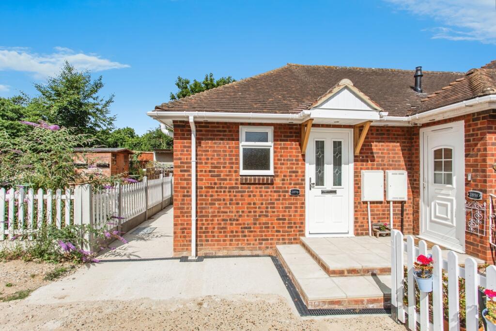Main image of property: Prince Avenue, Westcliff-on-Sea, Essex, SS0