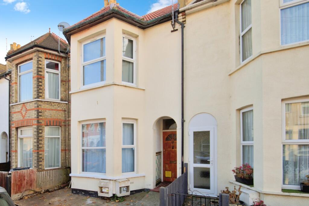 Main image of property: Rayleigh Avenue, Westcliff-on-Sea, Essex, SS0