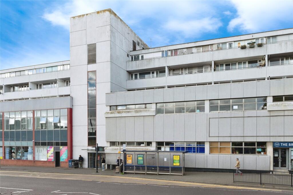 Main image of property: Chichester Road, Southend-on-Sea, Essex, SS1