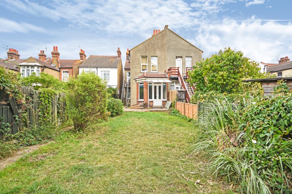 1 bedroom flat for sale in Road, Southchurch Village, SouthendOnSea, Essex, SS2