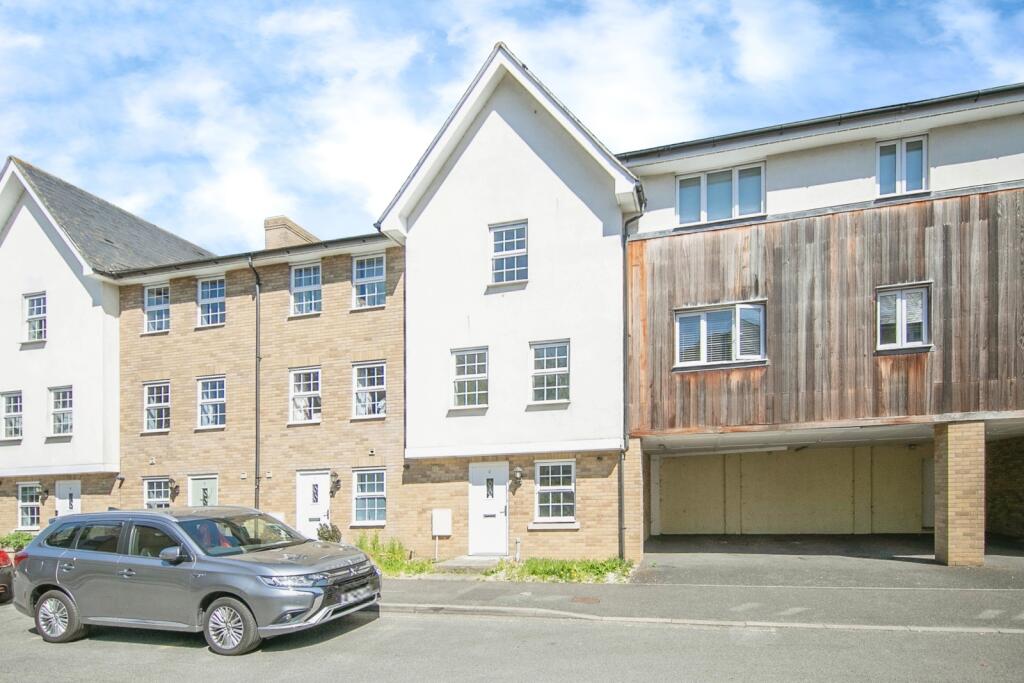 Main image of property: Dove House Meadow, Great Cornard, Sudbury, Suffolk, CO10