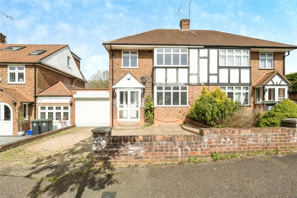 3 bedroom semidetached house for sale in Chigwell Park Drive, Chigwell