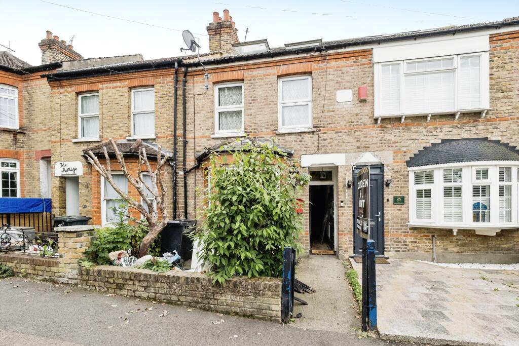 Main image of property: Turpins Lane, Woodford Green, Essex, IG8