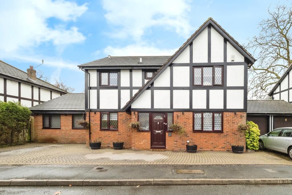Main image of property: Canterbury Close, Chigwell, Essex, IG7