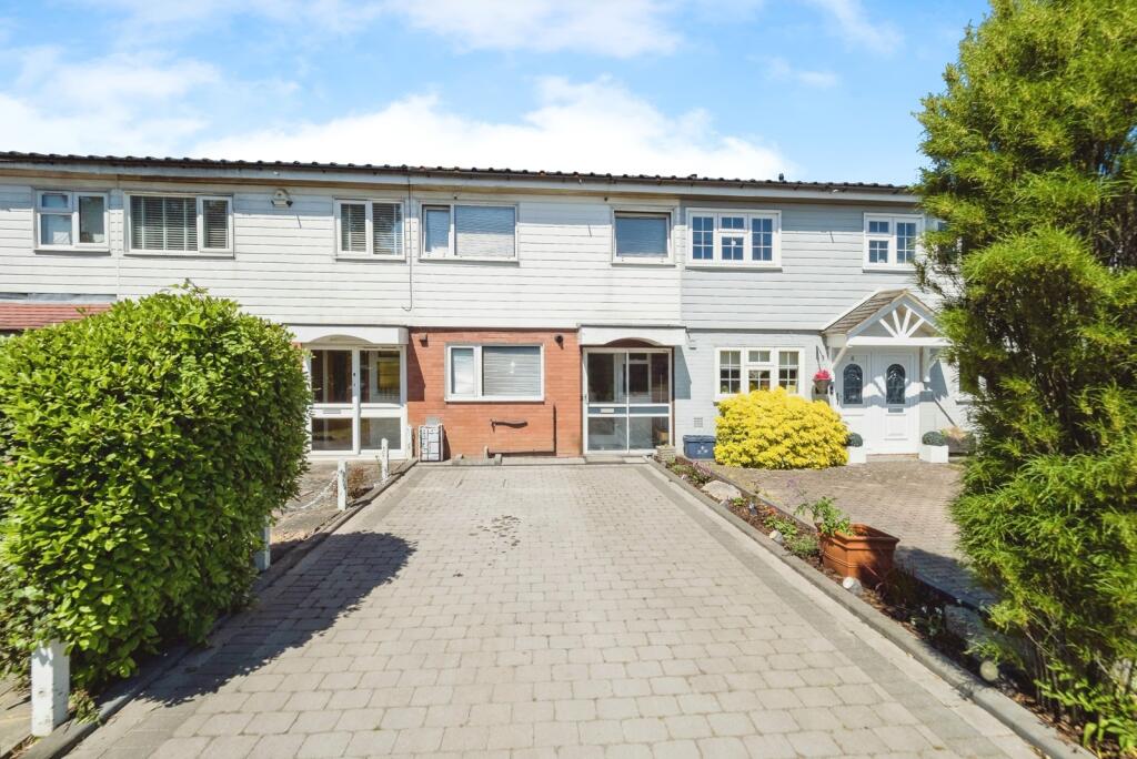 Main image of property: Lambourne Road, CHIGWELL, Essex, IG7