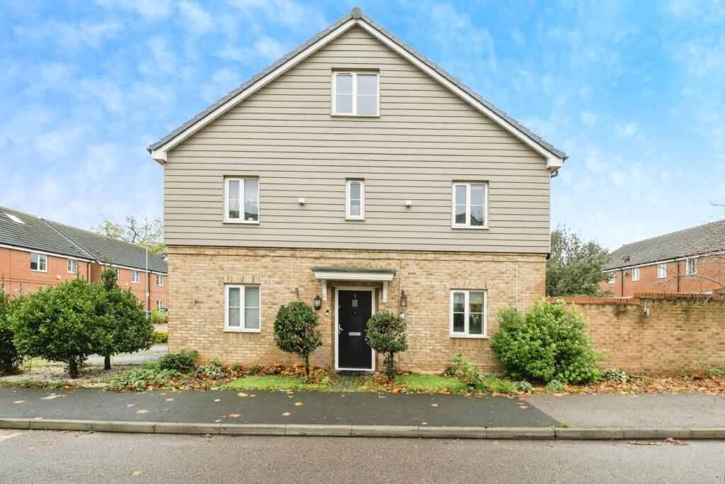 Main image of property: Woodland Road, Chigwell, Essex, IG7