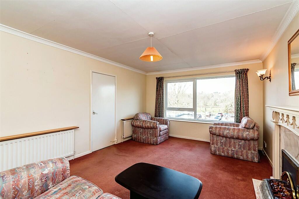 2 bedroom flat for sale in Cross Keys, Lichfield, WS13
