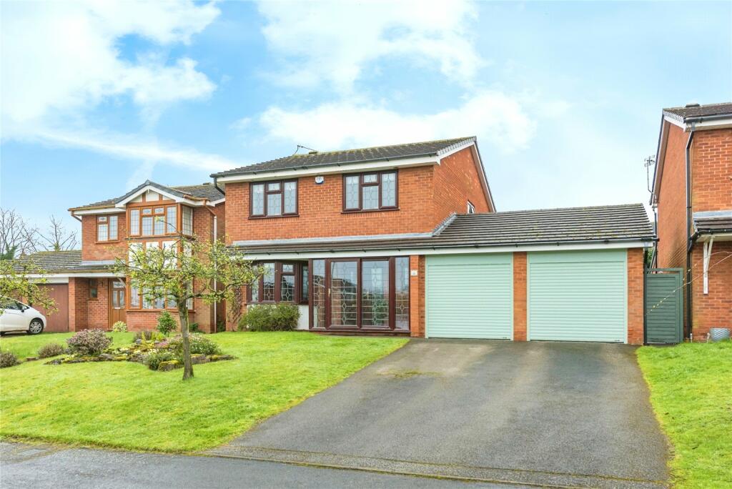 4 bedroom detached house for sale in Pentire Road, Lichfield, Staffordshire, WS14
