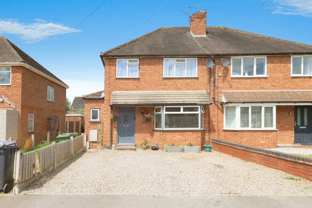 3 bedroom semidetached house for sale in Rosemary Road, KIDDERMINSTER