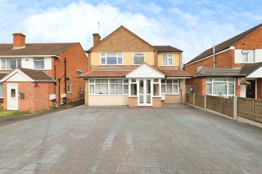 Main image of property: Manor Avenue South, KIDDERMINSTER, Worcestershire, DY11