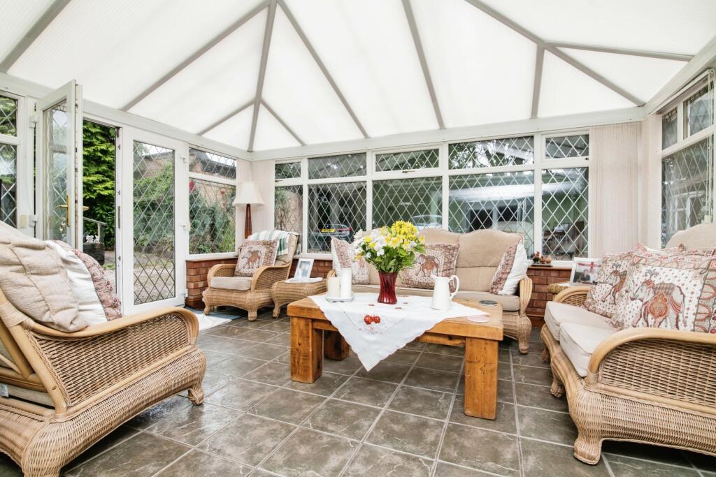 Additional property image - The Slough, Studley, Warwickshire, B80