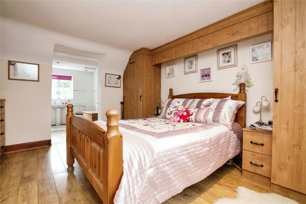 Additional property image - The Slough, Studley, Warwickshire, B80