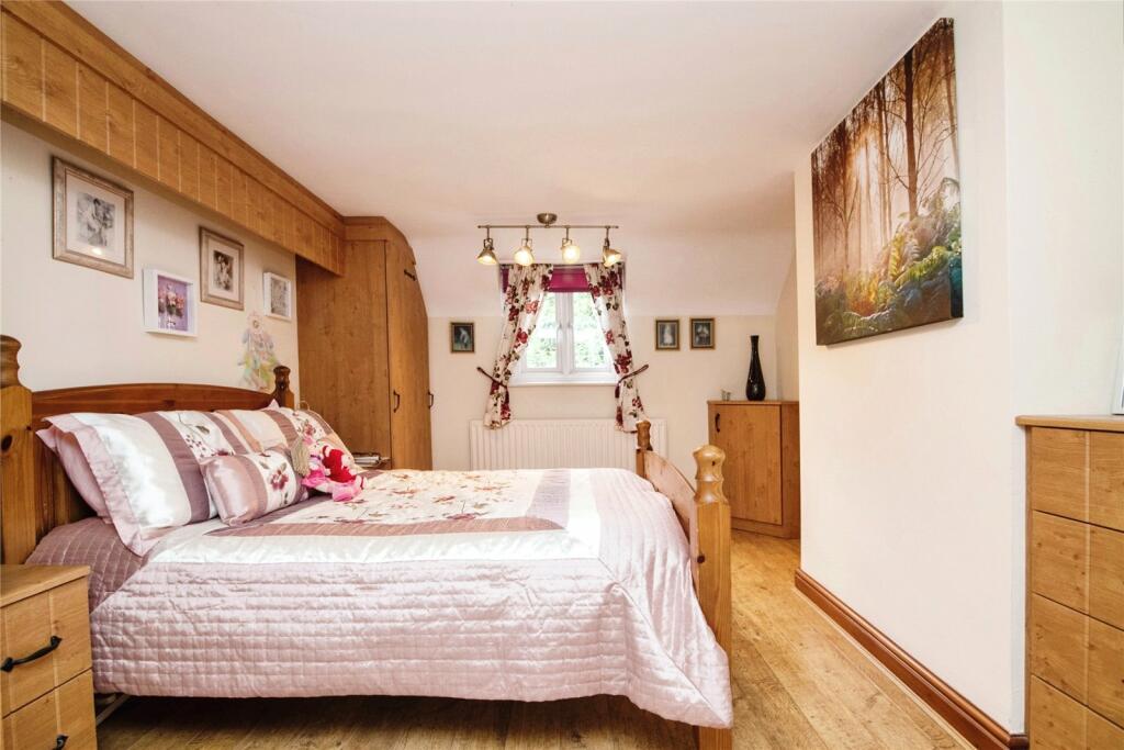 Additional property image - The Slough, Studley, Warwickshire, B80