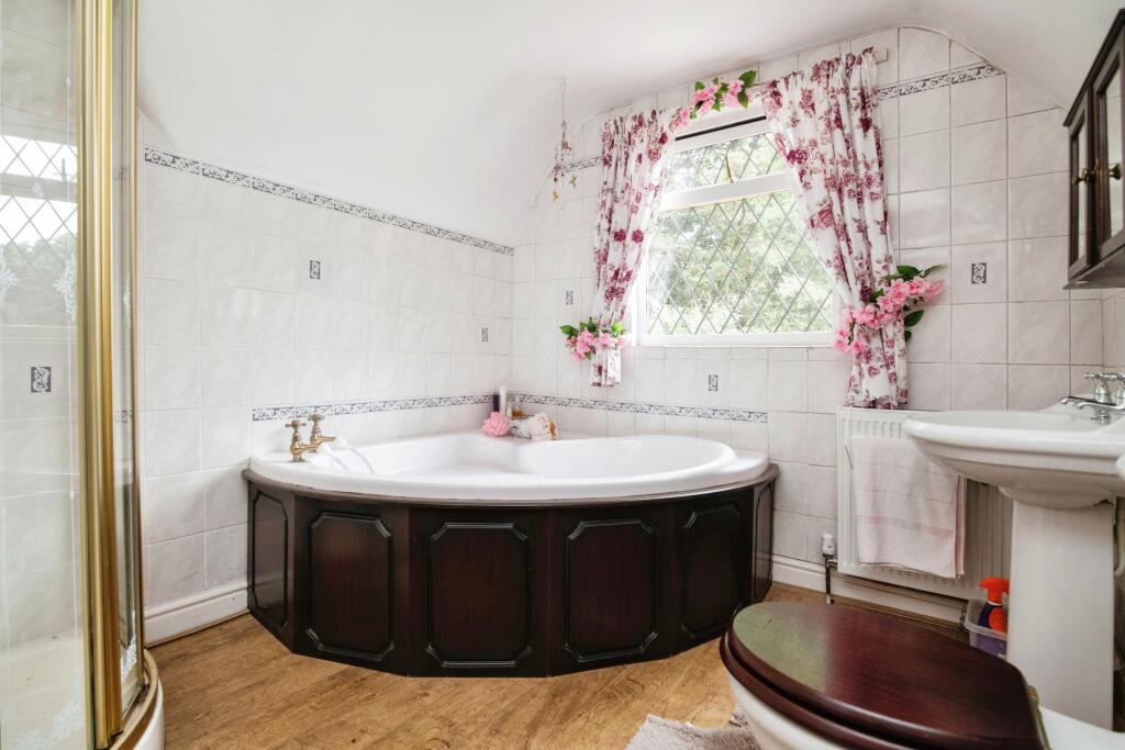 Additional property image - The Slough, Studley, Warwickshire, B80