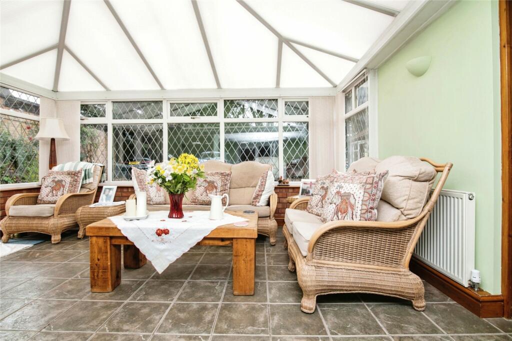 Additional property image - The Slough, Studley, Warwickshire, B80