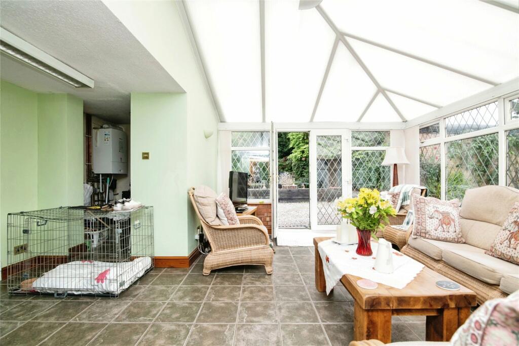 Additional property image - The Slough, Studley, Warwickshire, B80