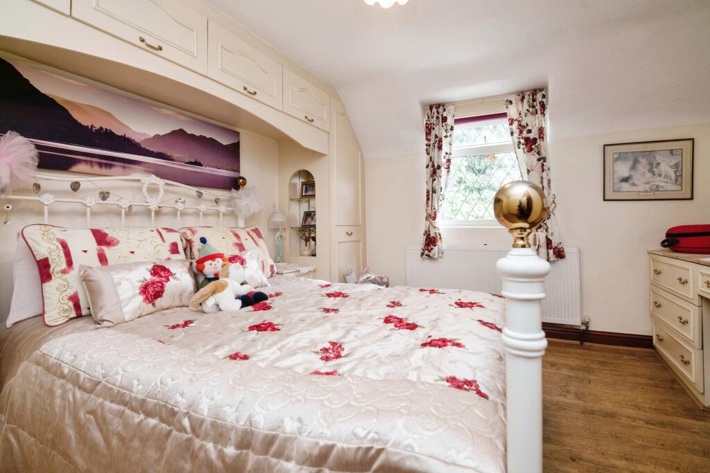 Additional property image - The Slough, Studley, Warwickshire, B80