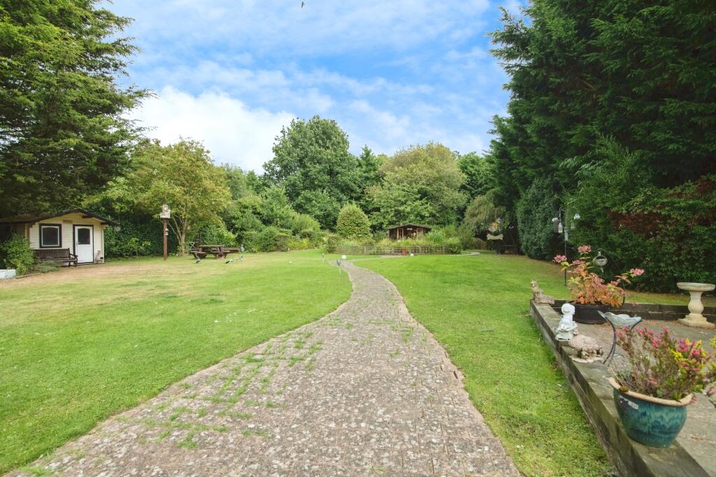 Additional property image - The Slough, Studley, Warwickshire, B80