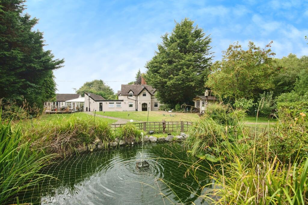 Additional property image - The Slough, Studley, Warwickshire, B80