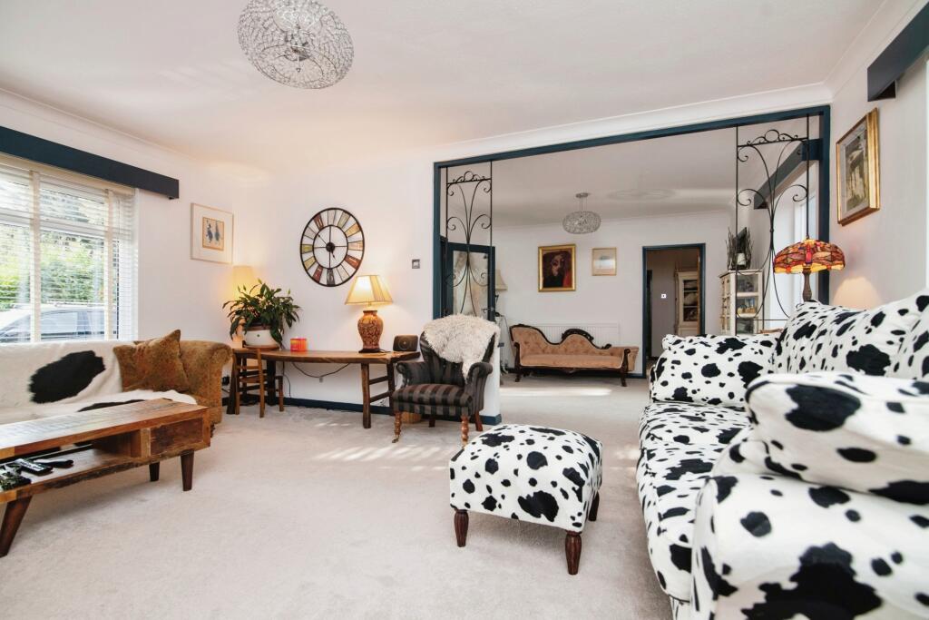 Additional property image - Birmingham Road, Mappleborough Green, Studley, Warwickshire, B80