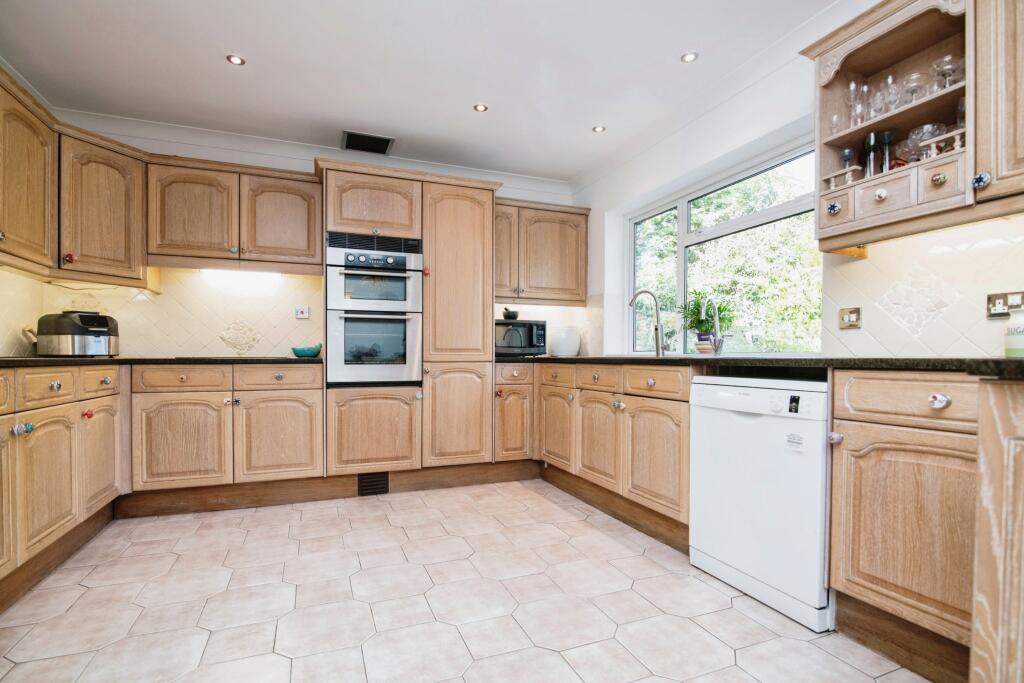Additional property image - Birmingham Road, Mappleborough Green, Studley, Warwickshire, B80
