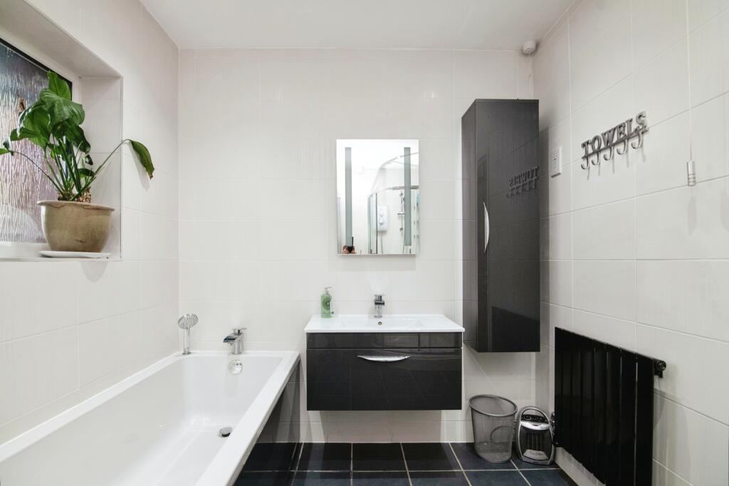 Additional property image - Birmingham Road, Mappleborough Green, Studley, Warwickshire, B80