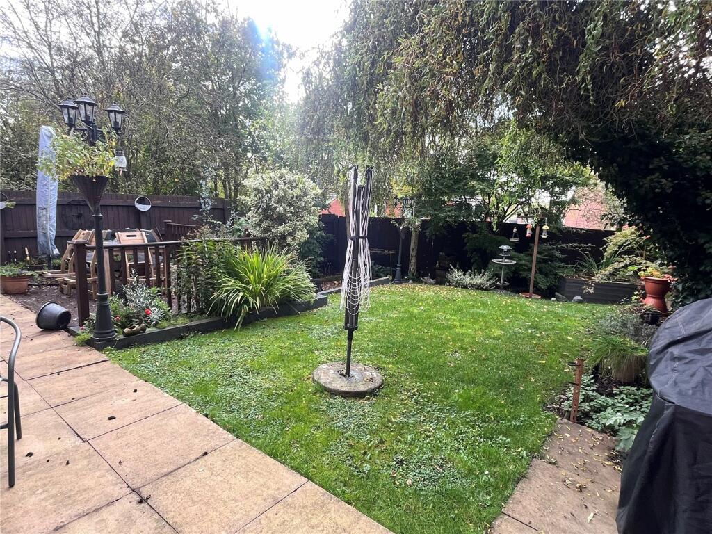 Additional property image - Carthorse Lane, Redditch, Worcestershire, B97