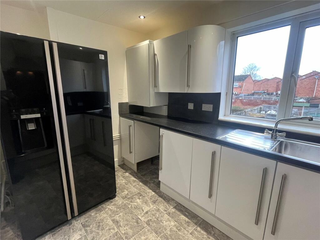 Additional property image - Barnwood Close, Redditch, Worcestershire, B98